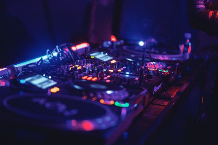 Top 10 Richest DJs and Their Net Worths